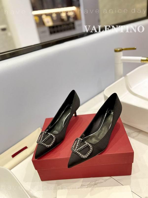 Valentino Women's Shoes 549